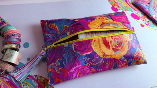 Paisley Roses PU Leather Travel Case